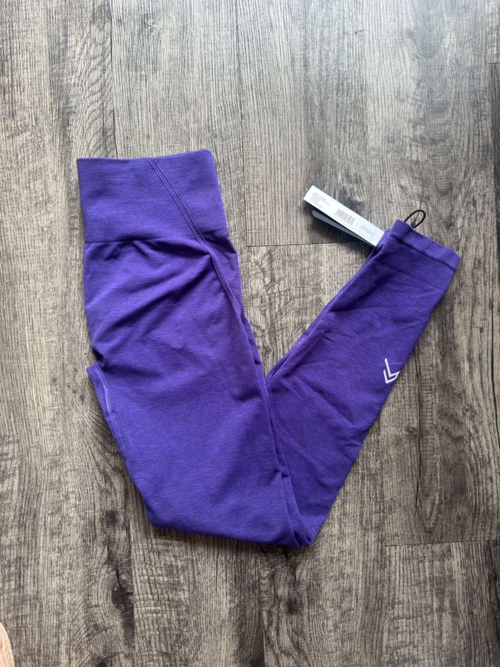 NWT Oner active Original 2023 Effortless Seamless Leggings in color- Amethyst
